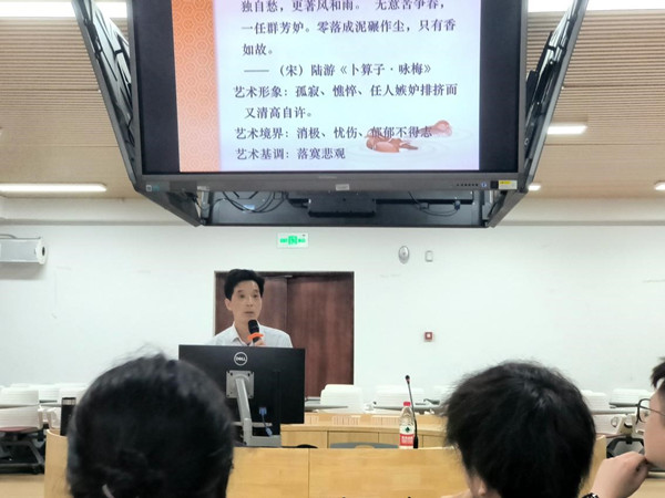85641